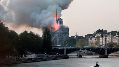 Incendio en la catedral de Notre Dame de París