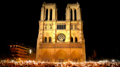 Campanas  unidas por Notre Dame