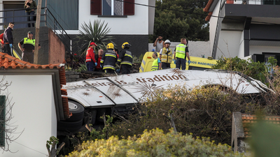 Mueren 29 personas, en su mayoría turistas alemanes, en un accidente de autobús en Madeira