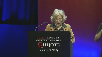 La alcaldesa, Manuela Carmena, en la lectura de 'El Quijote'