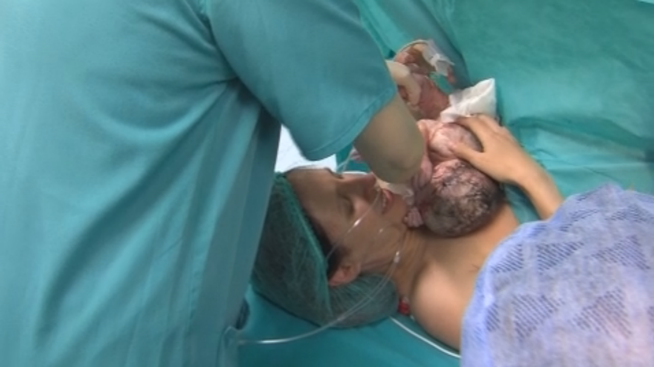 Asistimos a un parto por cesárea en el Hospital Infanta Sofía