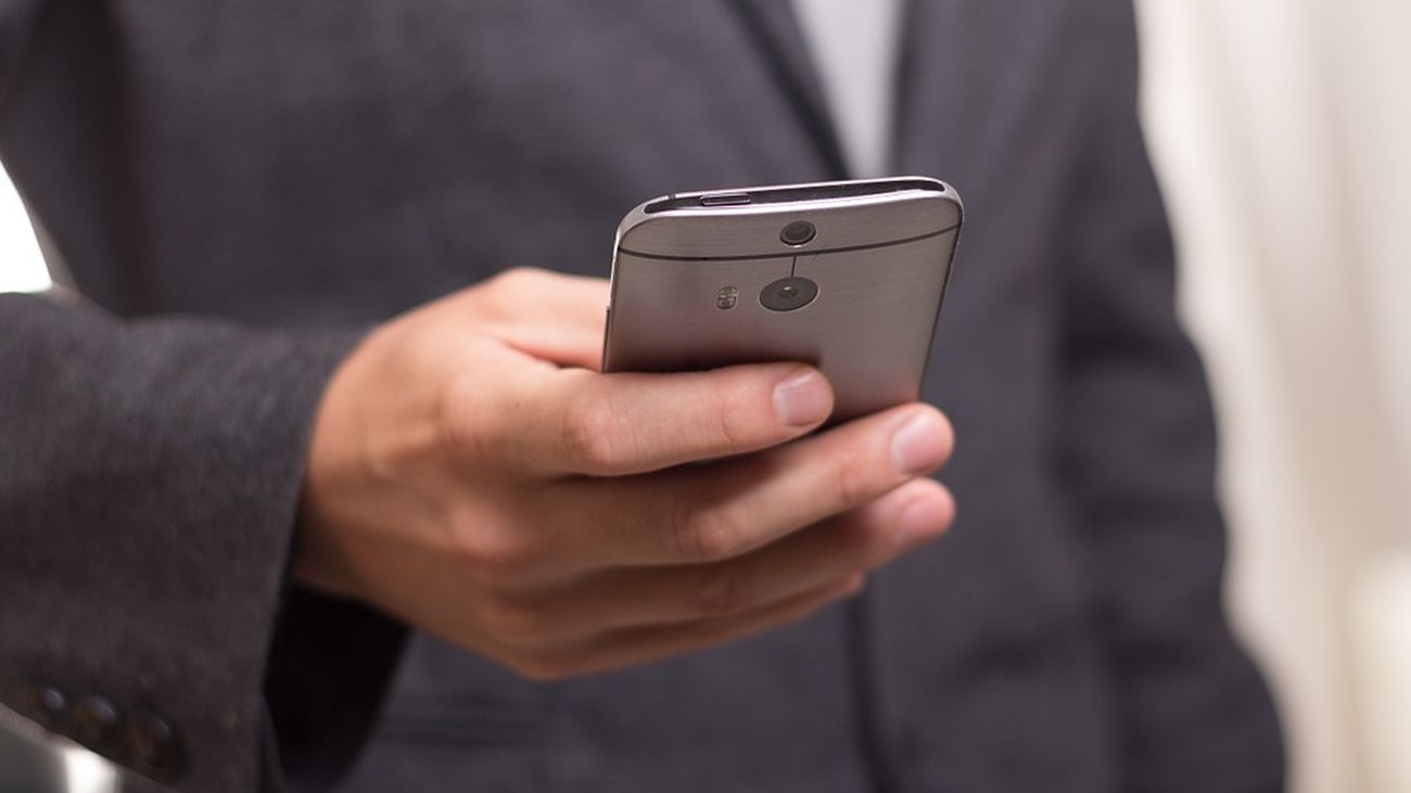 ¿Qué puede comunicarte tu jefe vía WhatsApp?