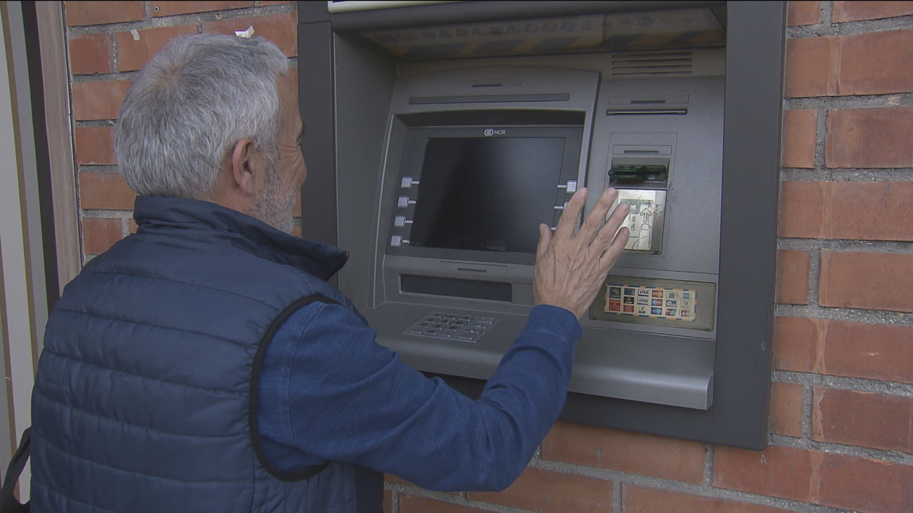 Los bancos, obligados ya a abrir cuentas de pago gratuitas a personas en riesgo de vulnerabilidad