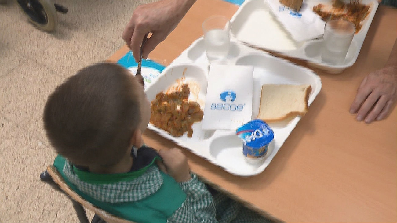 Los padres piden más fruta en los comedores escolares