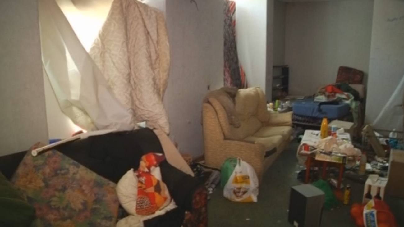 Así es por dentro el narcolocal que llevan meses denunciando los vecinos de Simancas