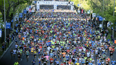 130 corredores del Maratón atendidos por Emergencias, uno por infarto