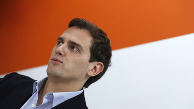 Rivera se postula como líder de la oposición