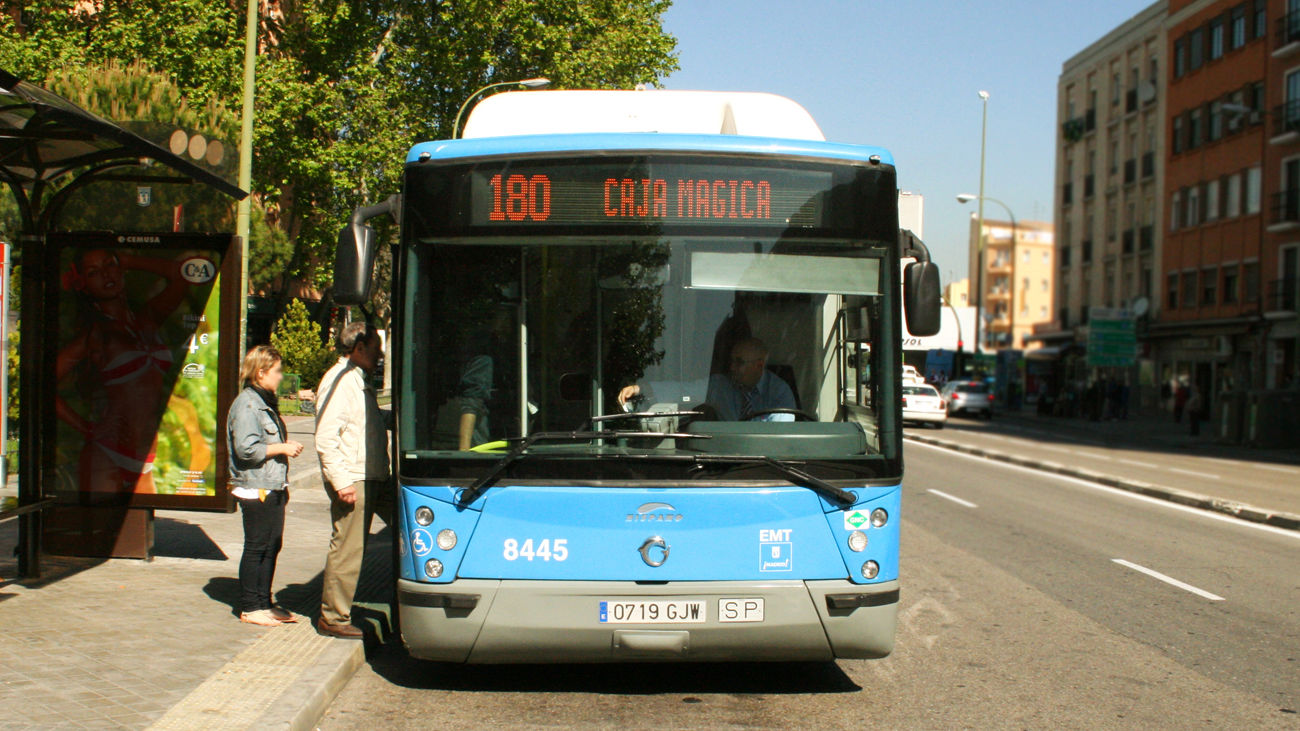 La línea 180 de la EMT vuelve a ponerse en marcha por el Open de Tenis