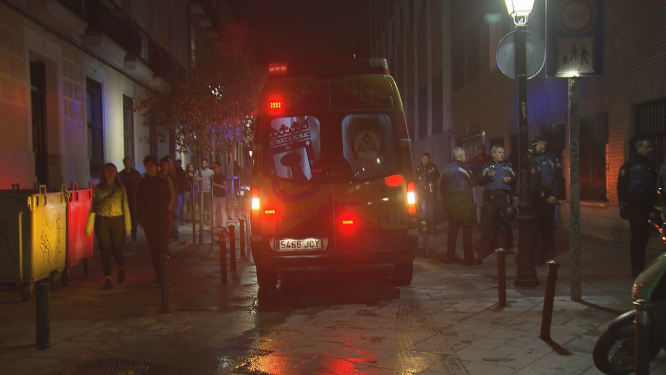 Vecinos de Malasaña protestan por el macrobotellón de las fiestas del Dos de Mayo