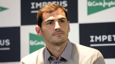 Todo el mundo apoya a Iker Casillas