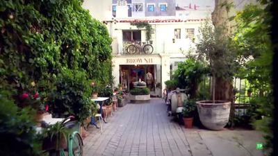 Mi cámara nos enseña que los patios de las casas no son cosa del pasado