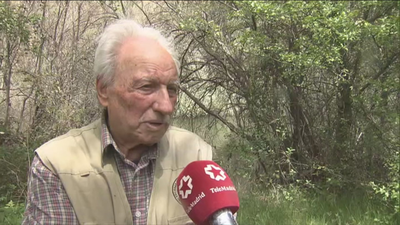 Primera suelta de truchas para su posterior pesca en el río Lozoya