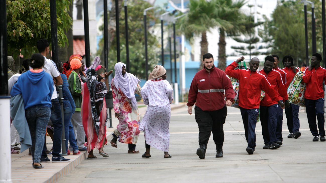 Unos 52 inmigrantes entran en Melilla tras un salto masivo a la valla