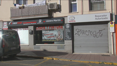 Cuatro ladrones asaltan tres locales de una calle de El Molar la misma noche