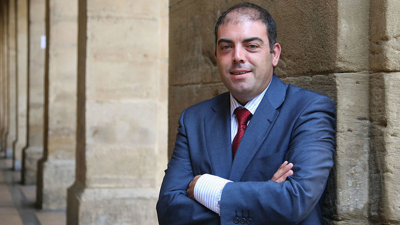 Lorenzo Amor: “La nueva ley de fichaje en los trabajos es una chapuza del siglo pasado que crea caos y cabreo”