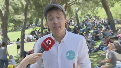 Errejón pide "que Carmena vuelva a ser alcaldesa y la Comunidad entre en el siglo XXI"