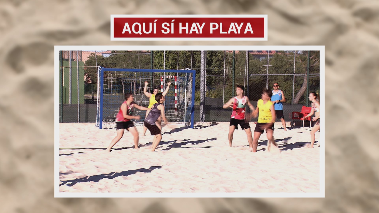 Nos empapamos de balonmano... playa