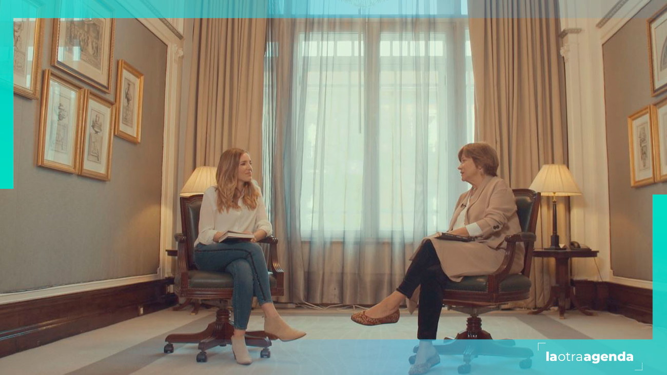 "El Nobel y la corista", Einstein inspira la nueva novela de Nativel Preciado