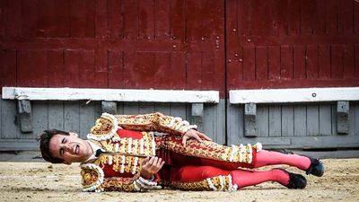 Fuerte cornada a Gonzalo Caballero e interesante corrida de El Pilar en la 8ª de San Isidro