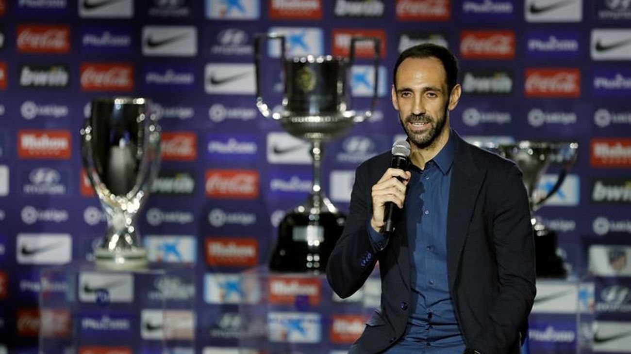 Juanfran: "Es un orgullo que la gente piense que soy una leyenda"