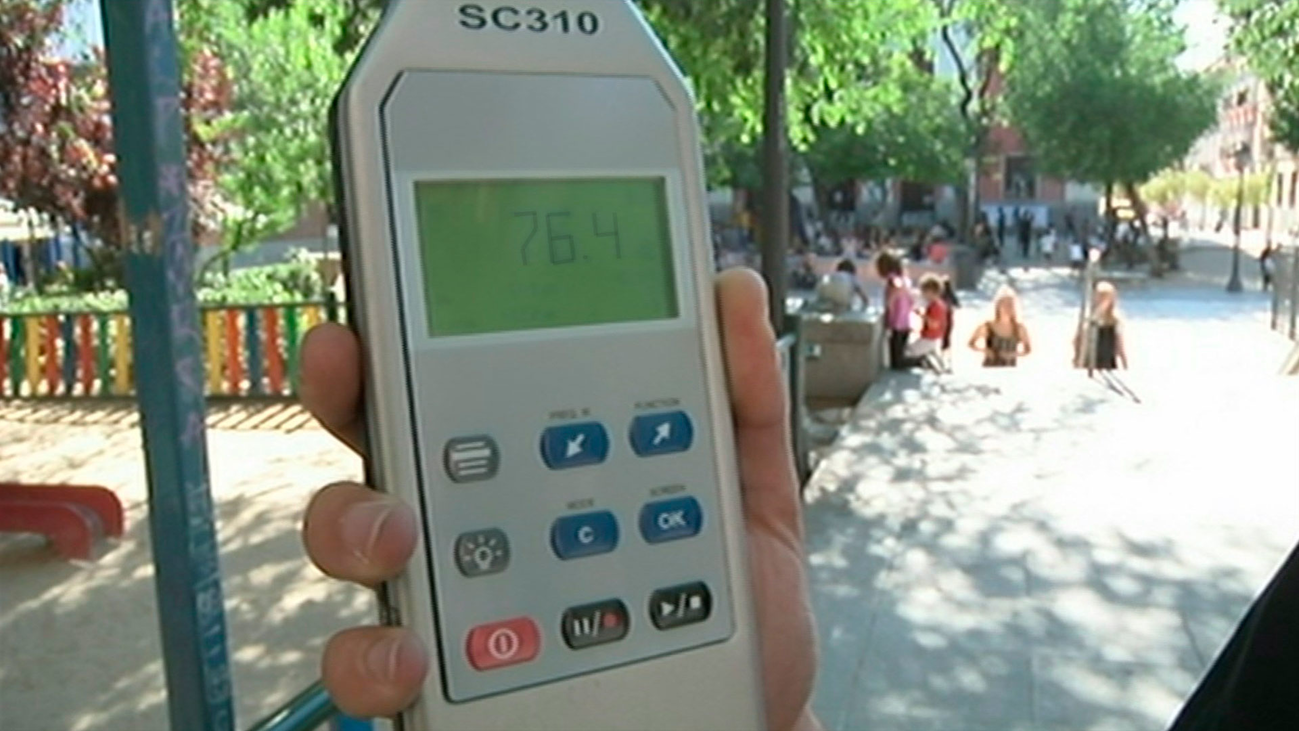 Malasaña: vecinos "en peligro de extinción" por culpa del ruido