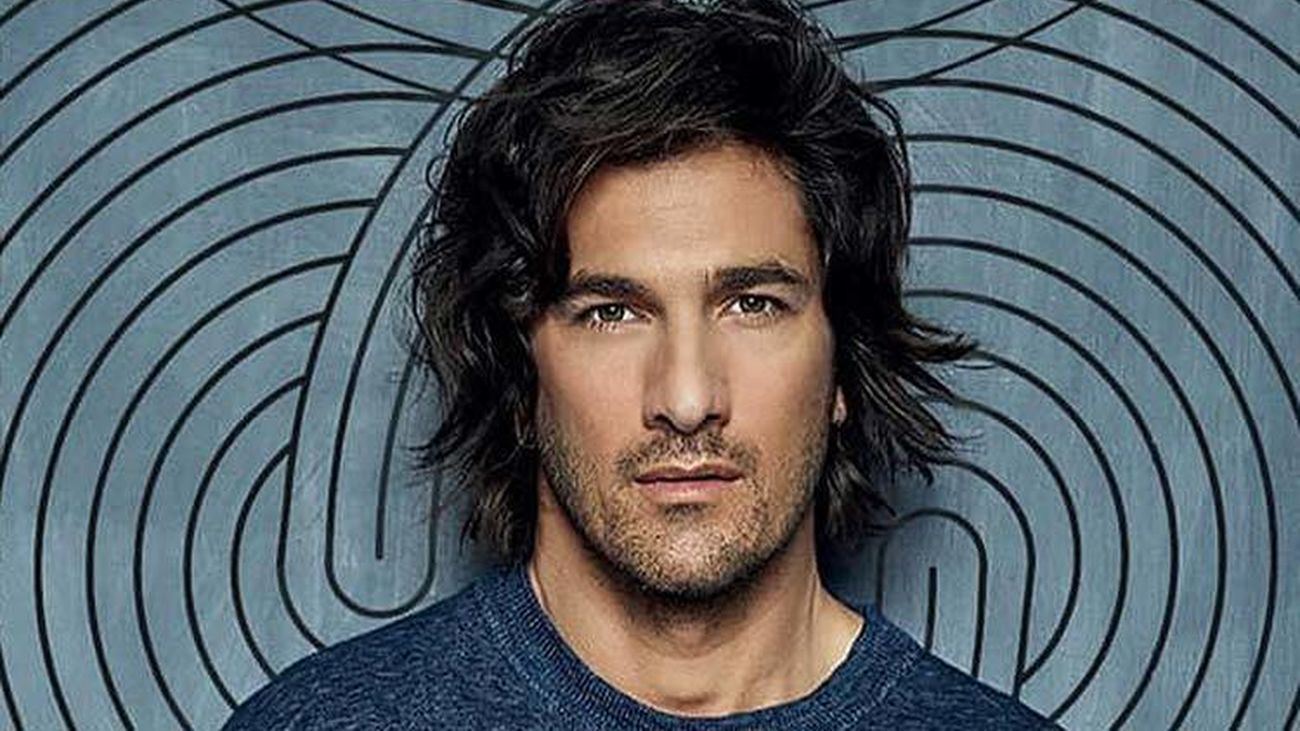 Hugo Salazar nos presenta su último sencillo “La asesina de mi buena suerte” dentro de su nuevo trabajo discográfico “180”.