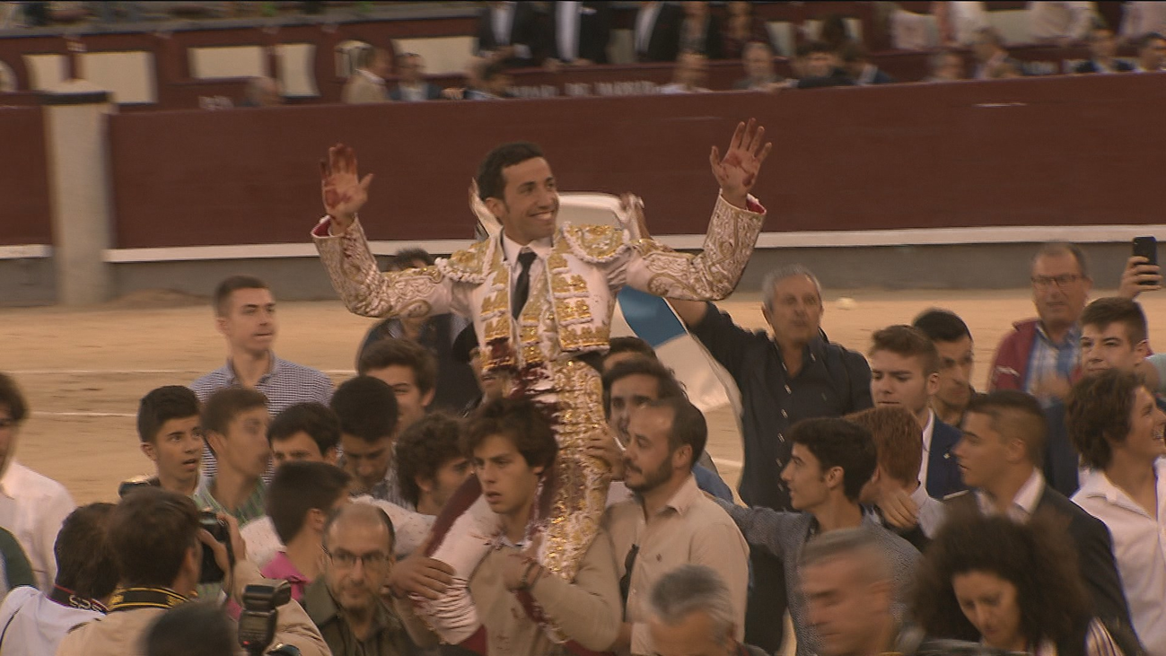 David de Miranda sale por la puerta grande de Las Ventas