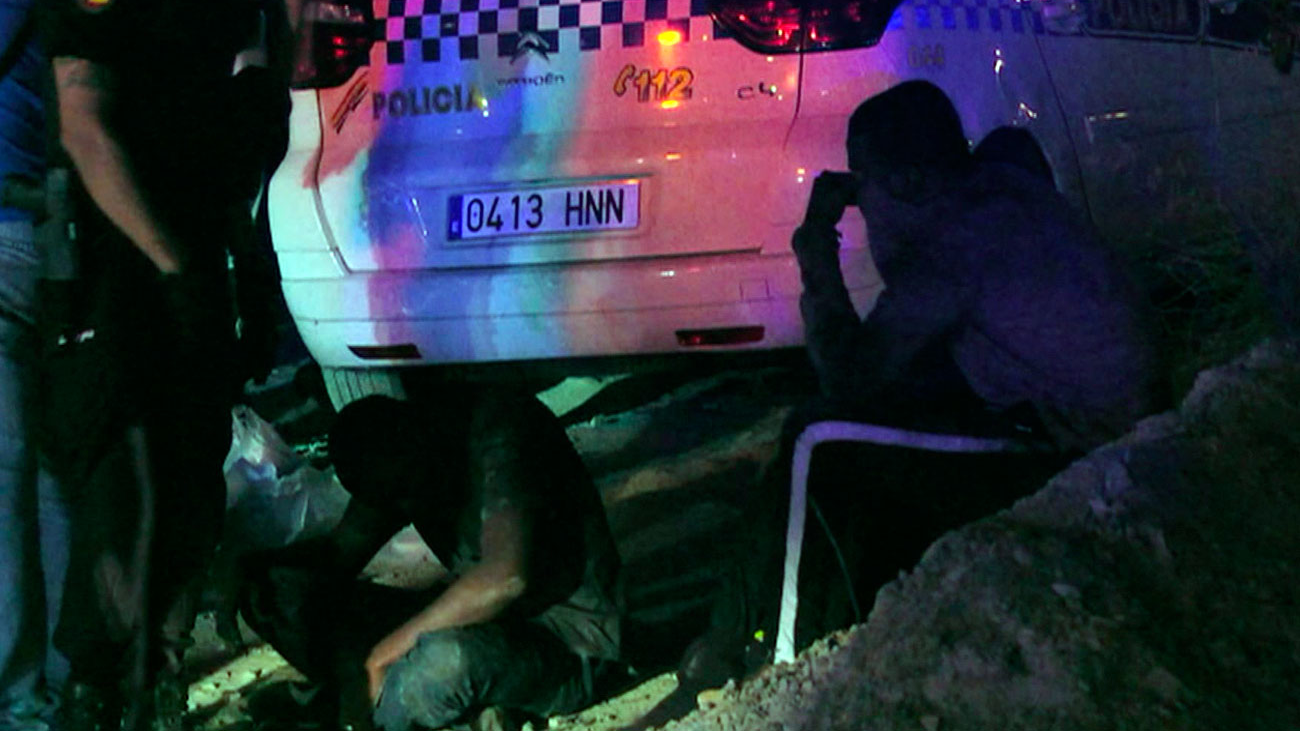 Detenida la conductora de un coche accidentado en Ceuta con siete inmigrantes dentro