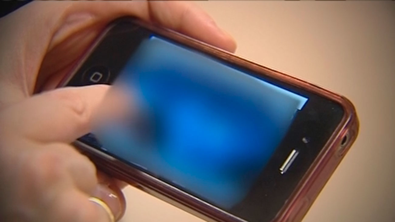 Penas de hasta un año de cárcel por difundir imágenes íntimas sin permiso