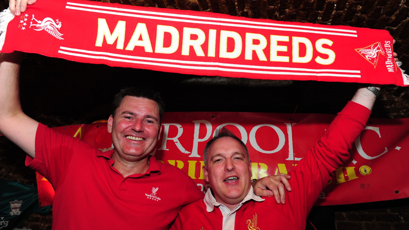 Así vive la peña madrileña del Liverpool la final de la Champions