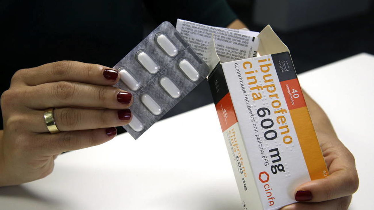 Comprar ibuprofeno o paracetamol sin receta ya no será tan fácil en las farmacias