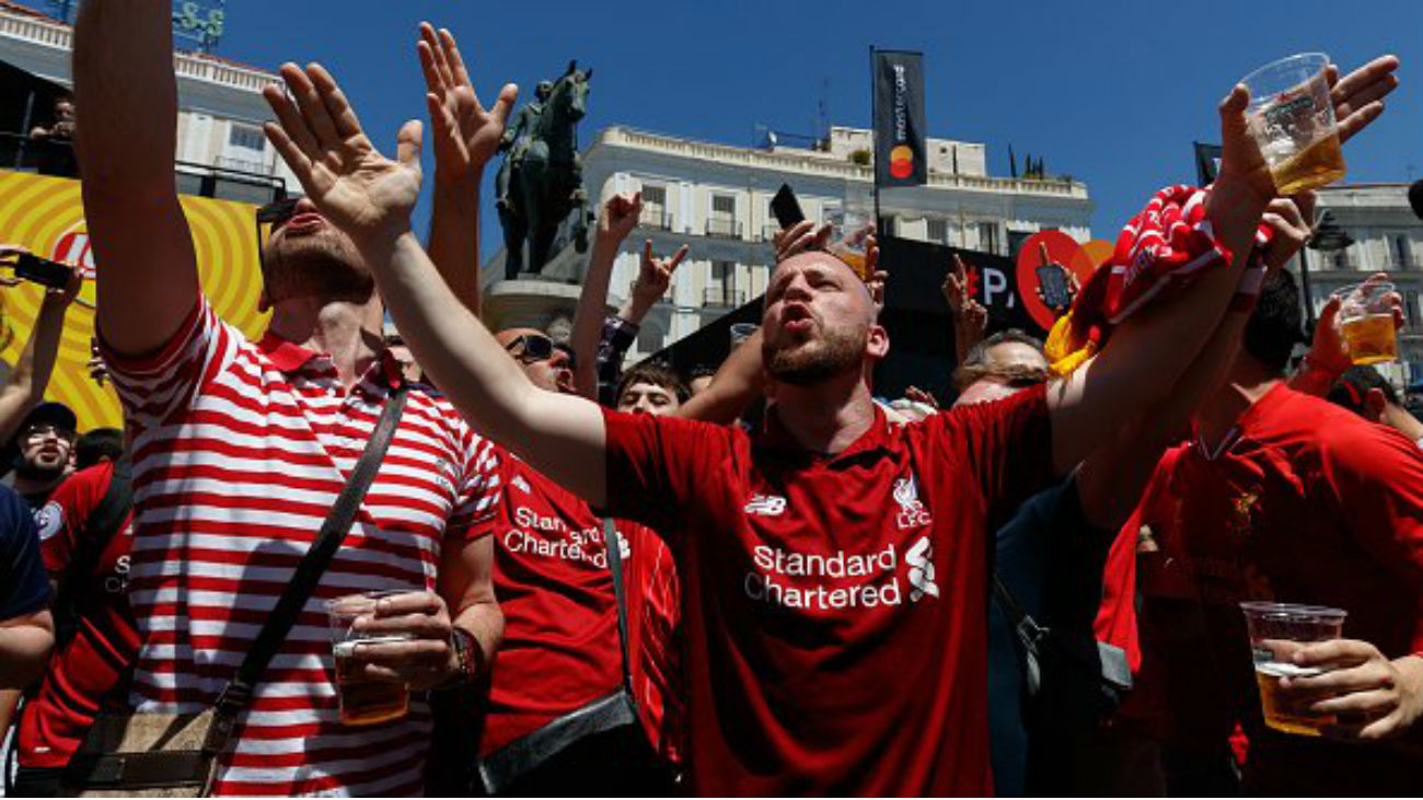 Ambiente fiestivo en la víspera de la gran final de la Champions