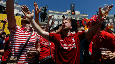 Ambiente fiestivo en la víspera de la gran final de la Champions