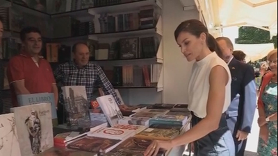 La reina Letizia inaugura la 78 edición de la Feria del Libro de Madrid, una 'feria en femenino'