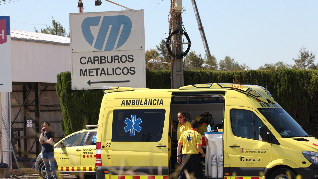 Muere un trabajador y otro permanece muy grave tras una fuga de amoniaco en Tarragona
