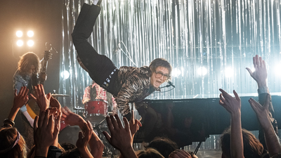 'Rocketman', la película que no esquiva mostrar la dura vida de Elton John
