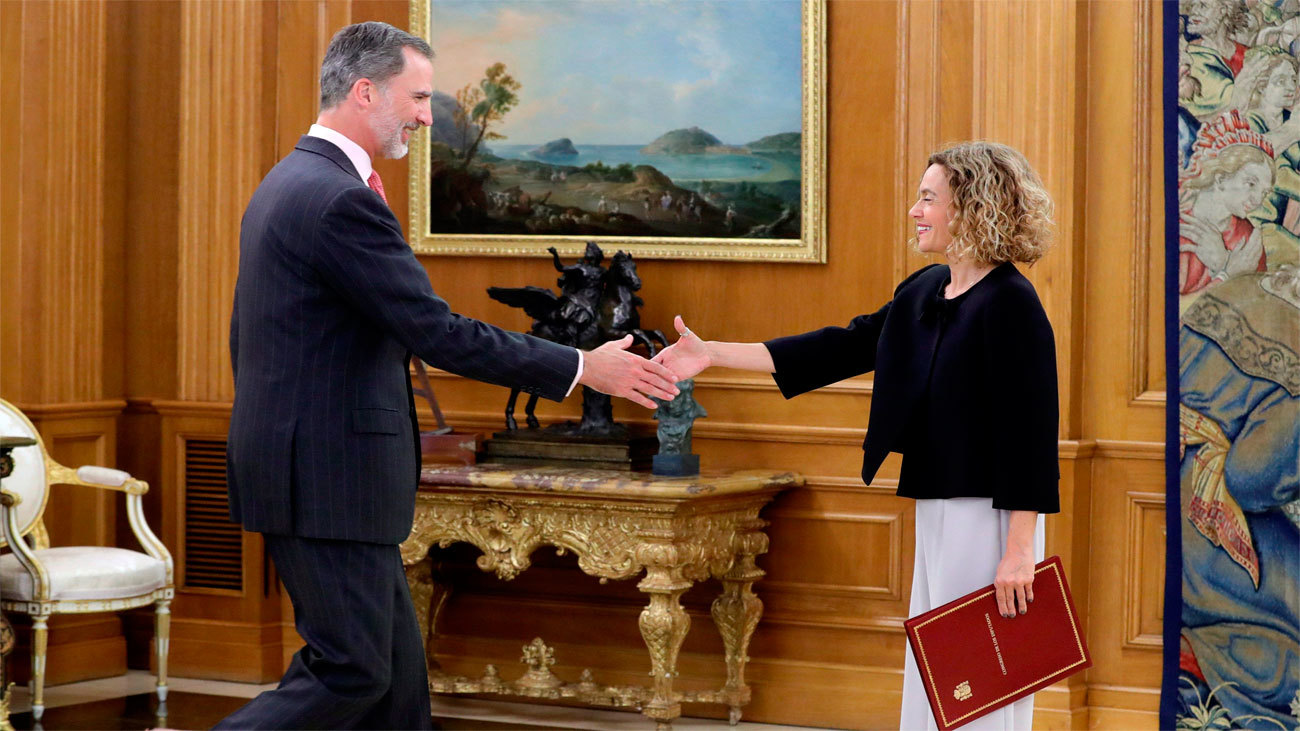 El rey recibe a Batet antes de fijar sus consultas para la investidura