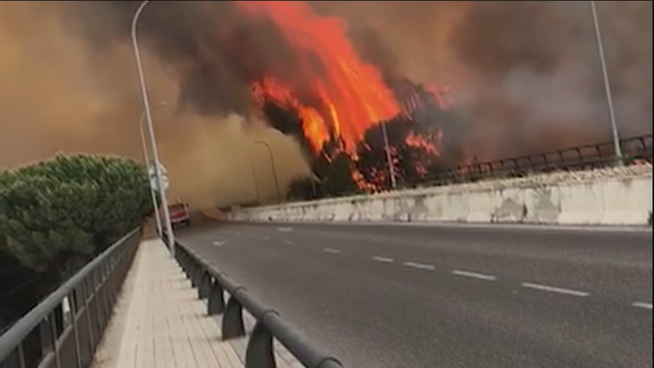 Los vecinos de Arroyomolinos creen que los incendios son provocados