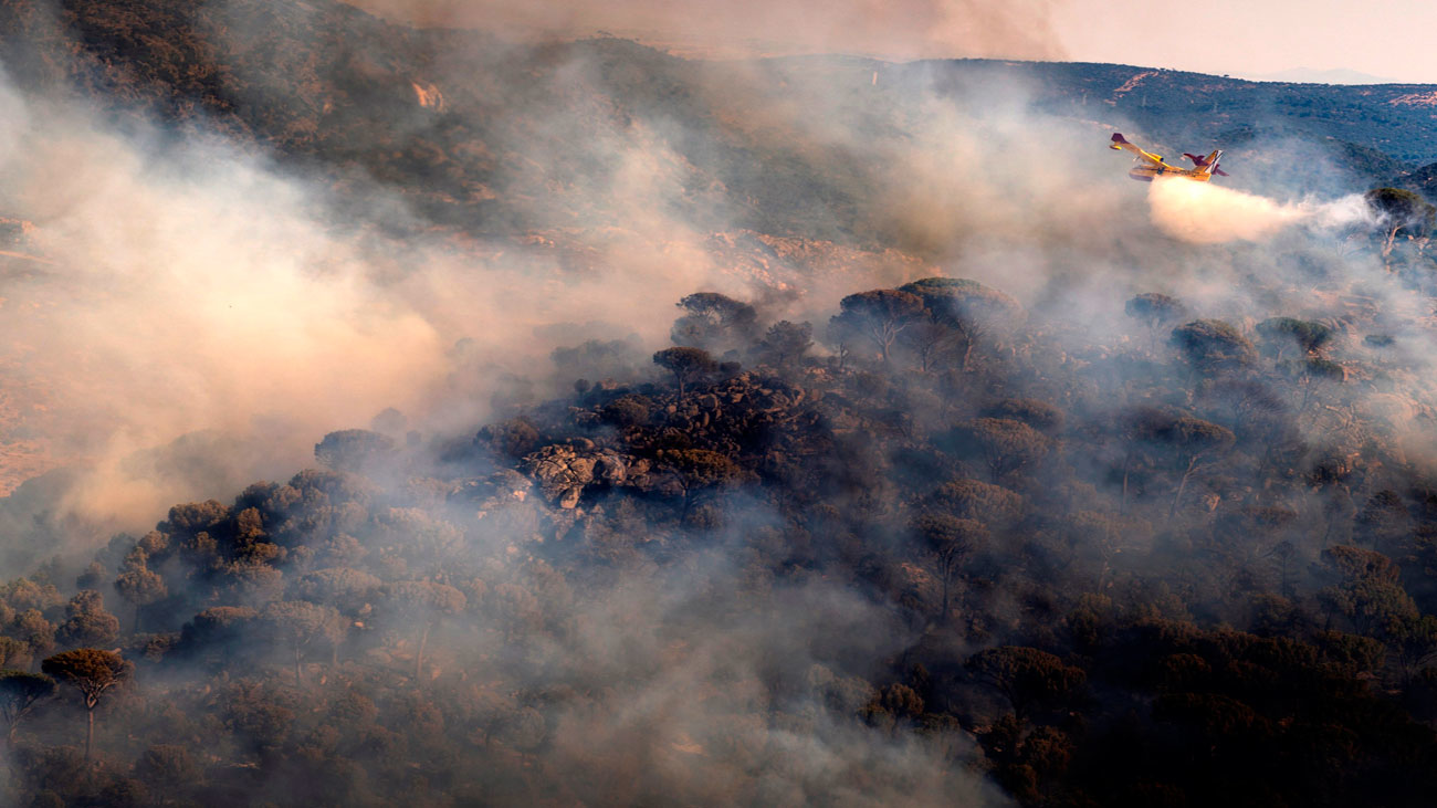 La  Unidad Militar de Emergencias se suma a la lucha contra el fuego en Avila