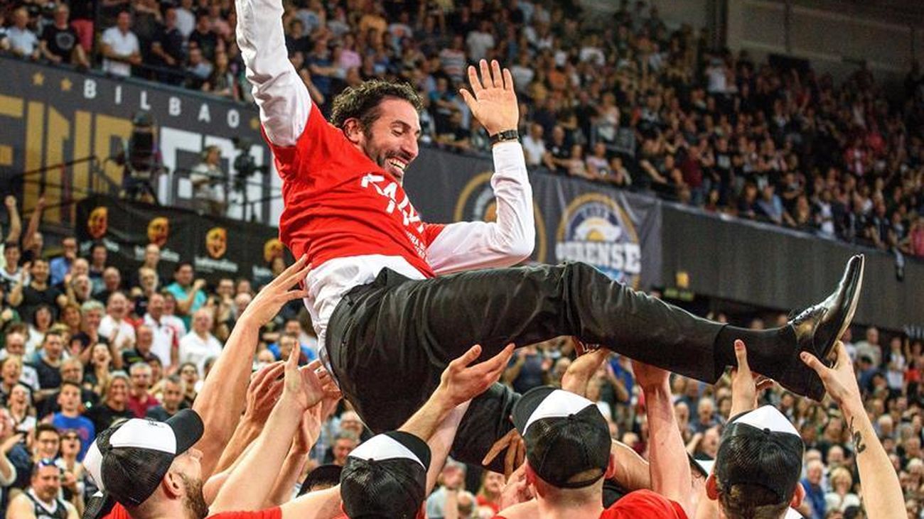 Mumbrú: "Si alguien puede jugar hasta los 42 es Felipe Reyes"