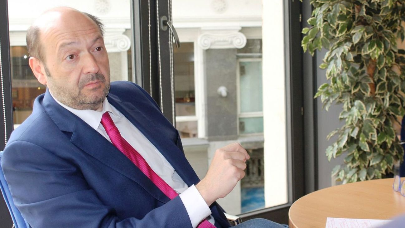 Com.Permiso desde la Feria del Libro