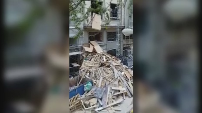 Los vecinos de Plaza España, sin poder dormir por las obras del Hotel Riu