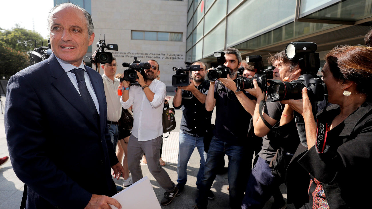 Camps ve una "persecución política" en la causa de la F1