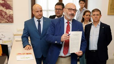 Vox Andalucía presenta su enmienda a los presupuestos, que no descarta retirar