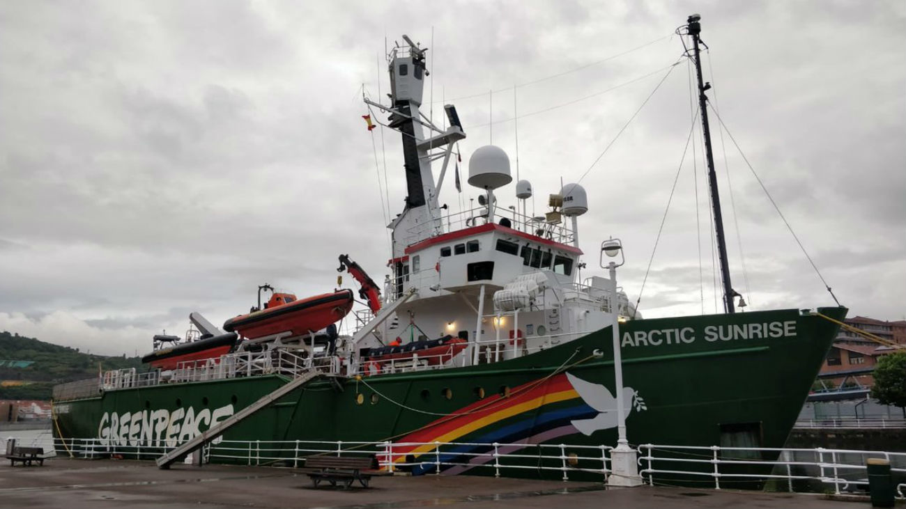 El legendario rompehielos 'Arctic Sunrise' de Greenpeace, en Bilbao