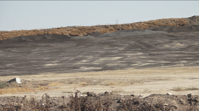 La acumulación de lodo y residuos dejan olores insoportables en Getafe