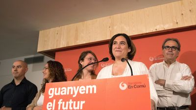 Colau dice que no será "el trofeo de nadie" y critica "los vetos cruzados"