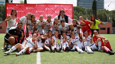 1-4. El CD Tacón gana la Copa de las Campeonas Juvenil