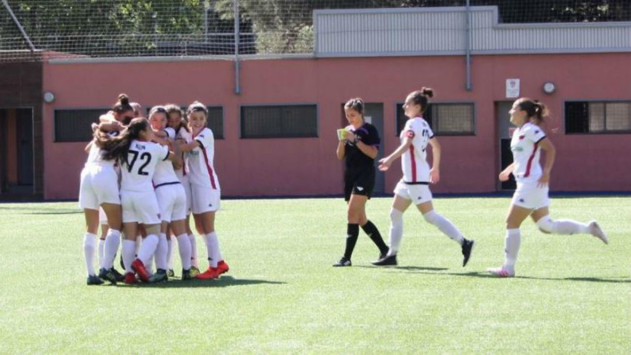 Gol Ari, del CD Tacón, al Atlético Femenino (1-3)
