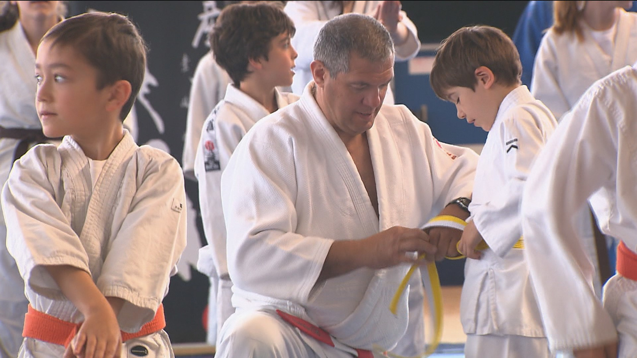 La Caja Mágica reúne a unos 2.000 niños en una gran fiesta del deporte infantil